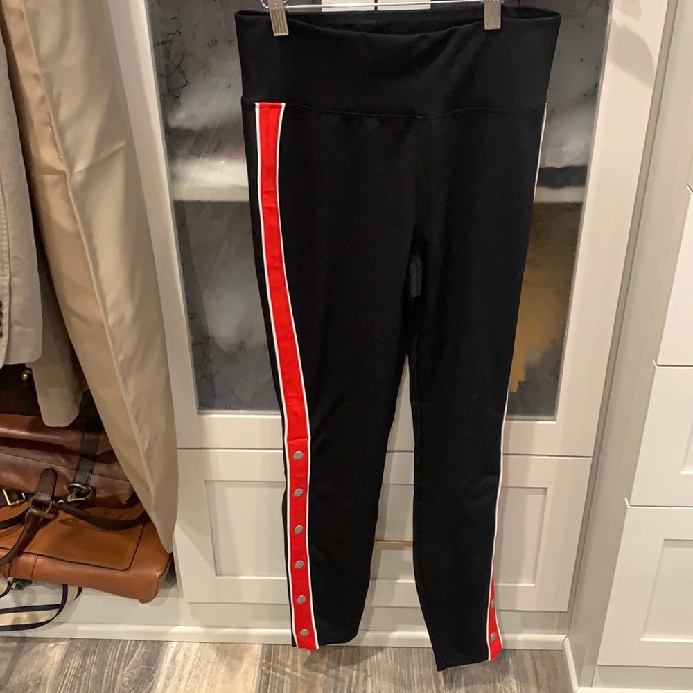Express Legging Pants with buttons